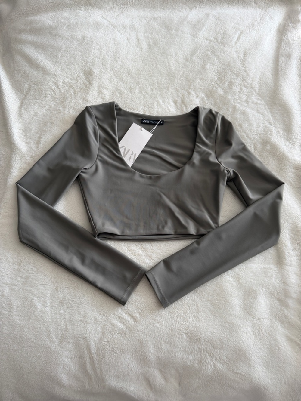 ZARA Olive Long-Sleeve Scoop Crop Top